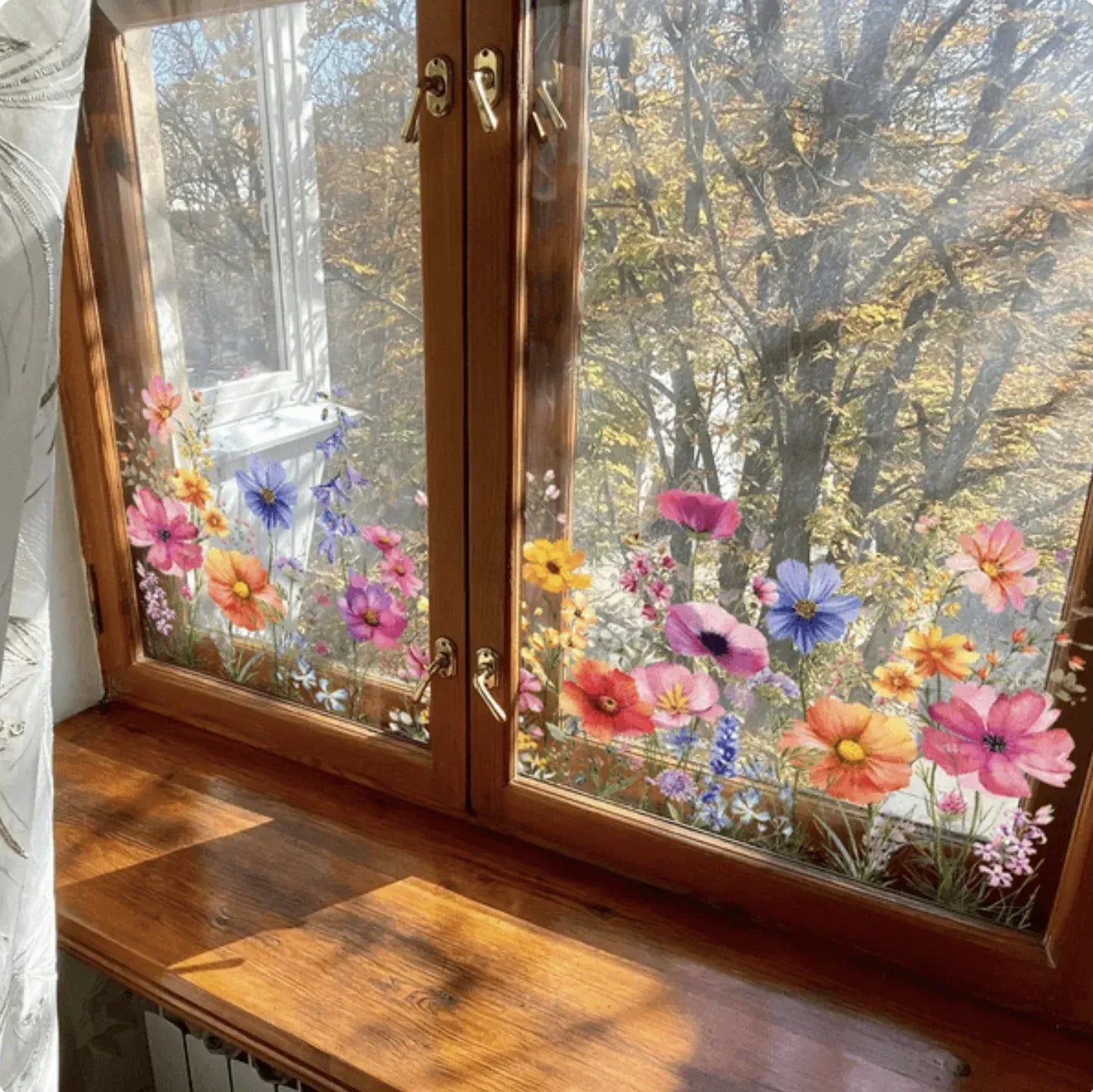 Blomster vinduesklistermærker – stemningsfulde og uden limrester