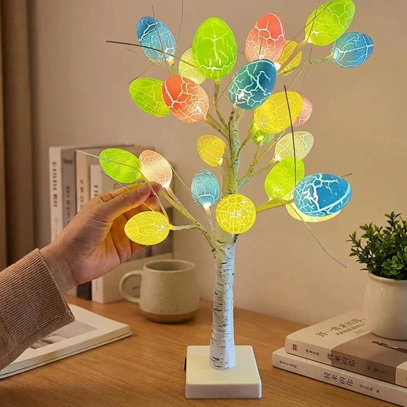 Bordmodel birketræ med 24 LED-oplyste æg